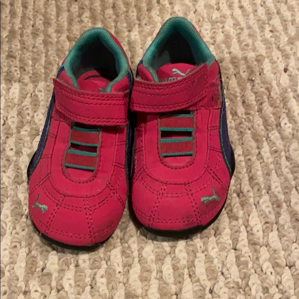 Sneakers